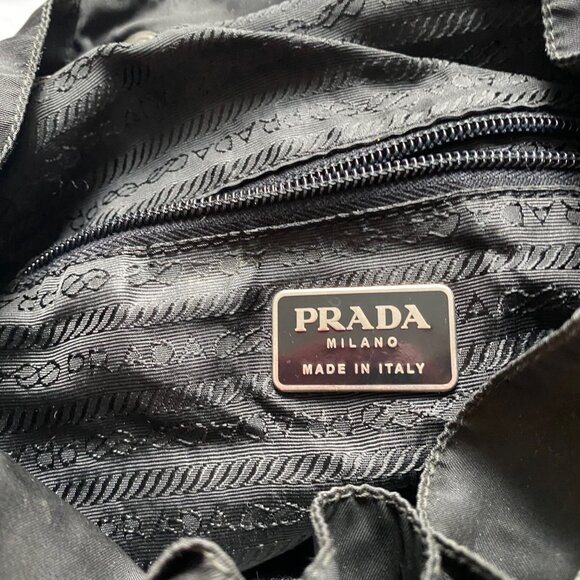 Vintage Prada Tessuto Nylon Vela Backpack Black Double Pocket Logo Plaque main image 9
